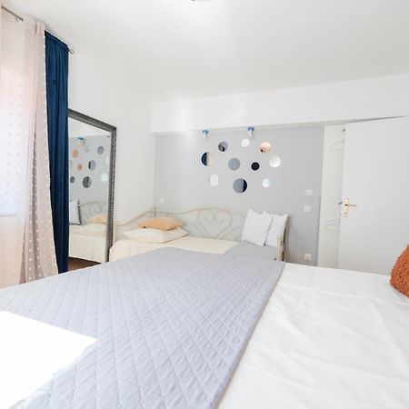 Guesthouse Rebecca Makarska Extérieur photo