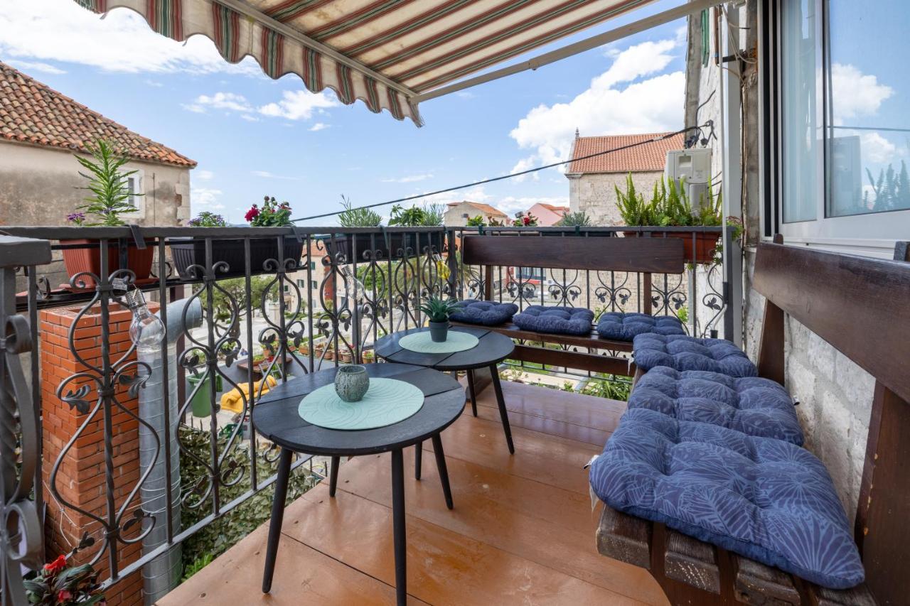 Guesthouse Rebecca Makarska Extérieur photo