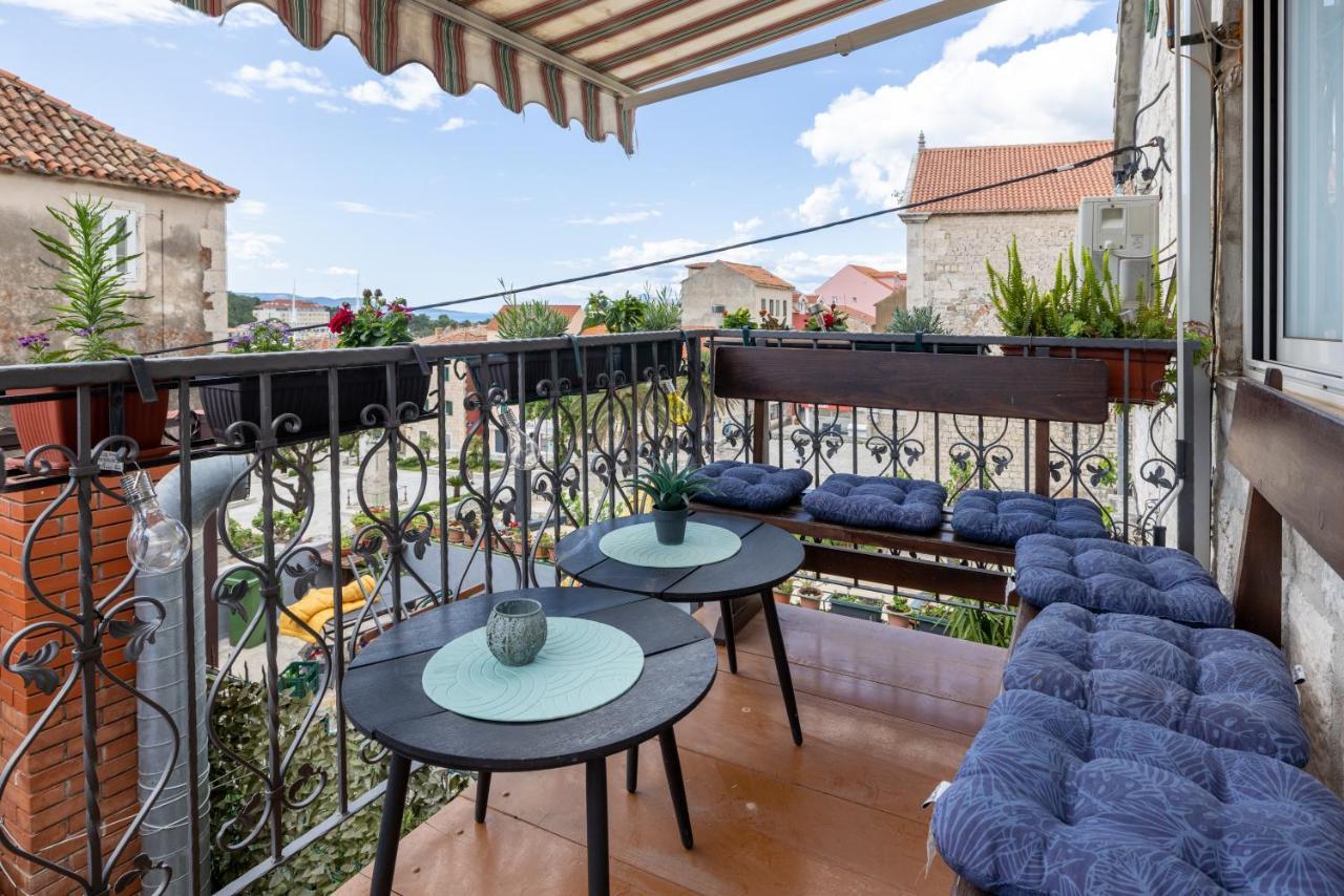 Guesthouse Rebecca Makarska Extérieur photo