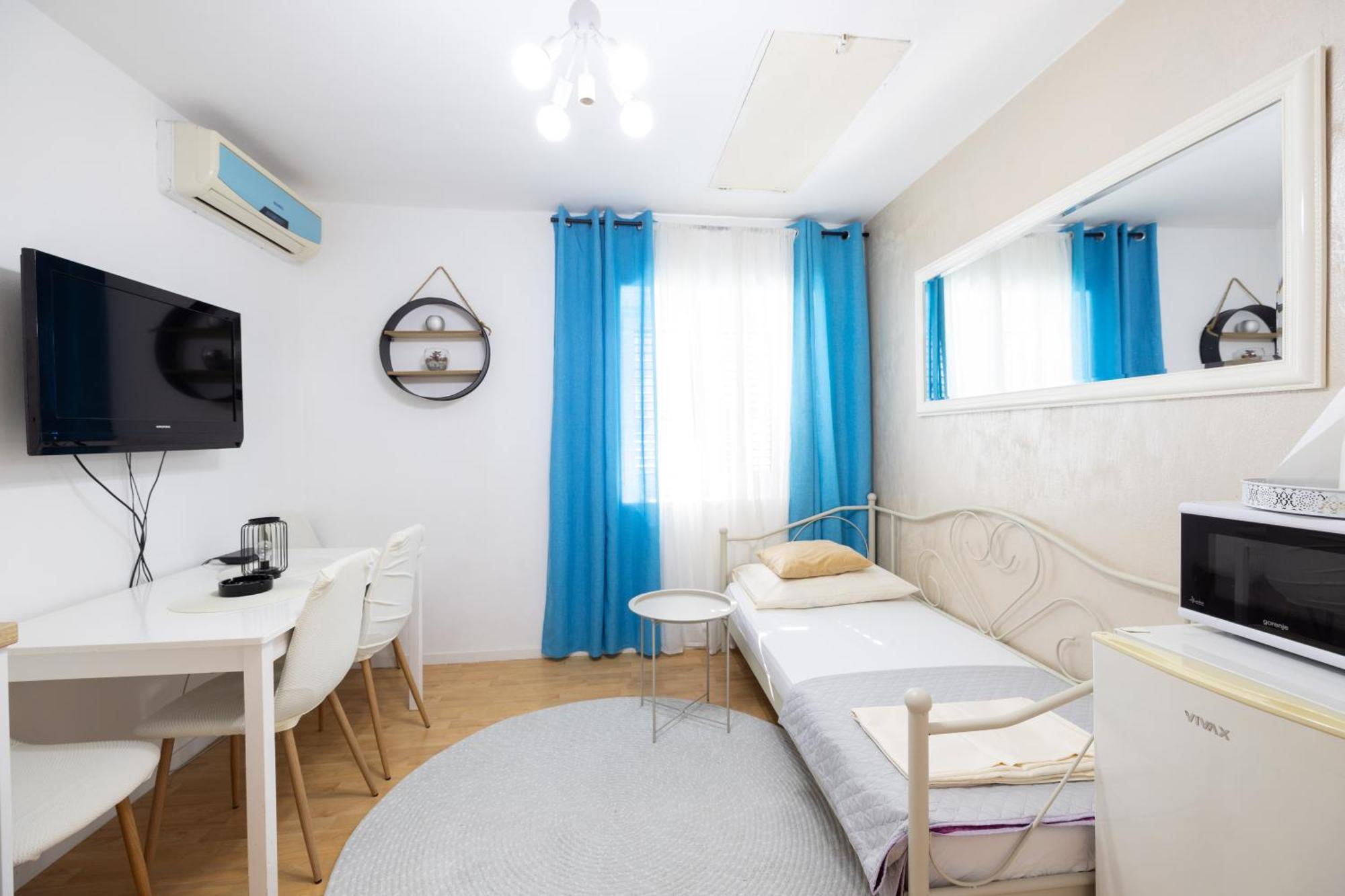 Guesthouse Rebecca Makarska Extérieur photo