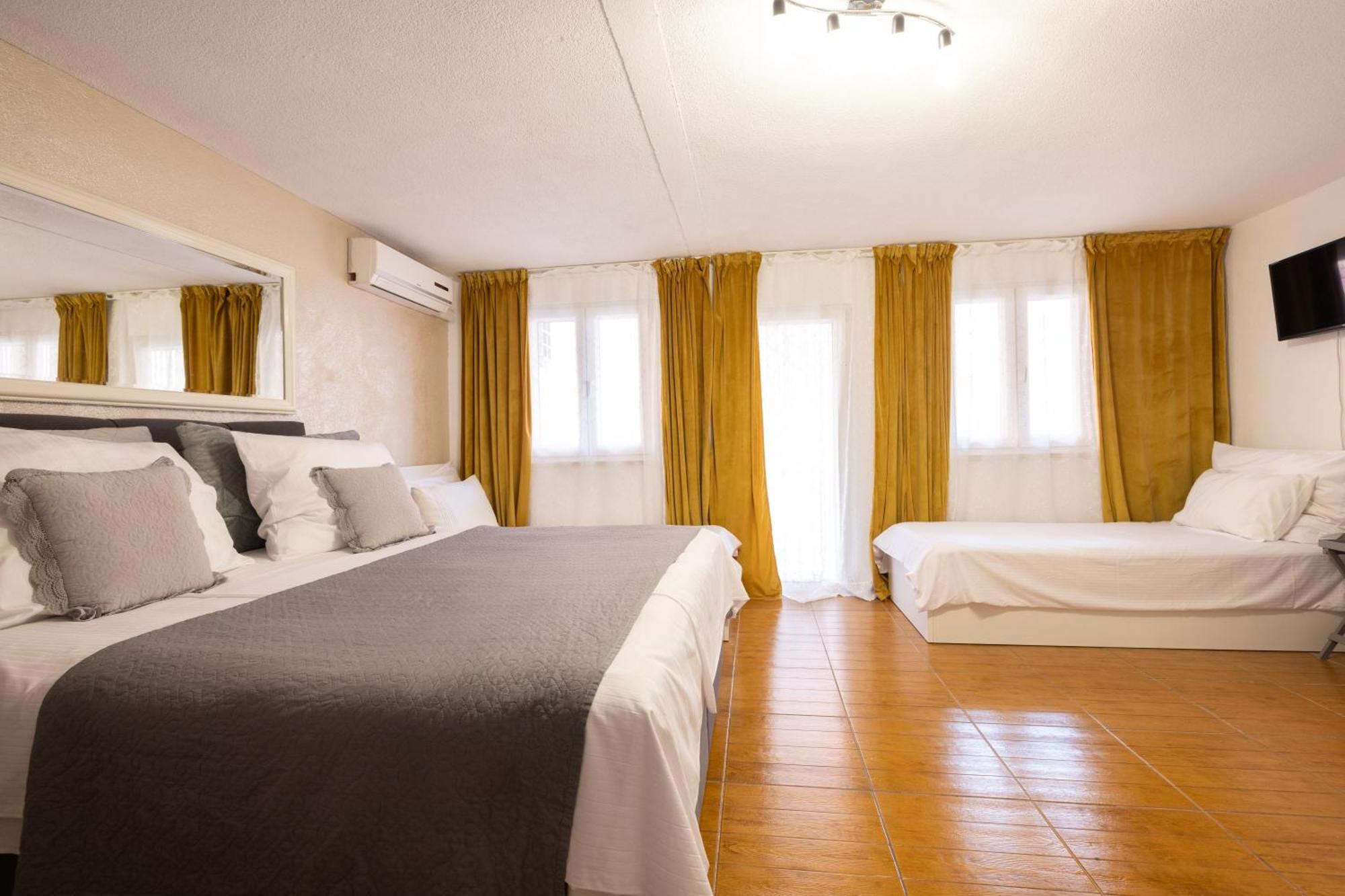Guesthouse Rebecca Makarska Extérieur photo